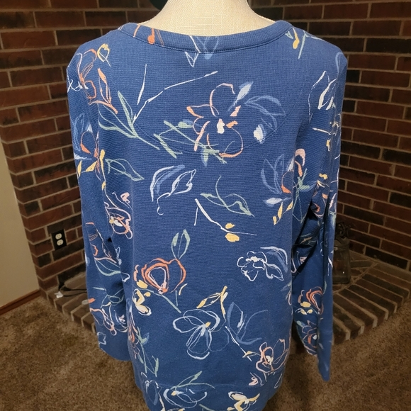 Christopher & Banks top NWOT - Picture 2 of 3